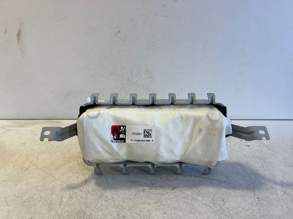 Passenger airbag – Mercedes-Benz X-class W470 (2017-2020)
