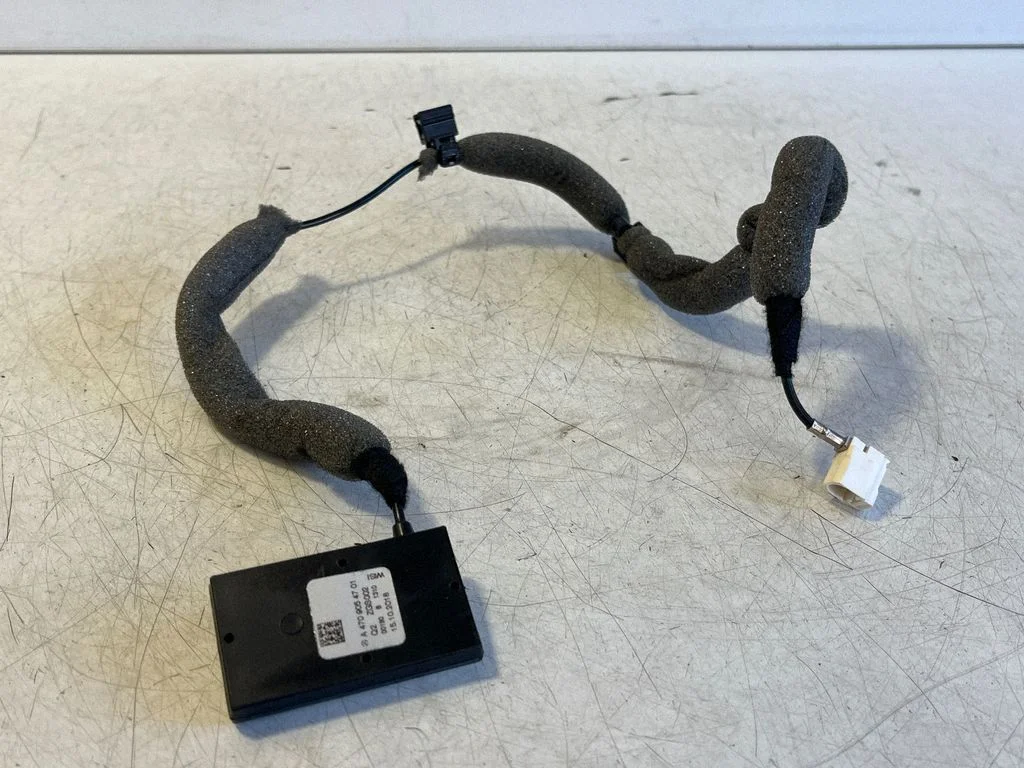 Antenas pastiprinātājs A4709054701