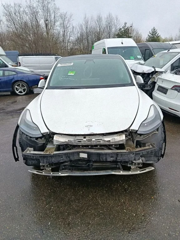 Tesla Tesla Model Y