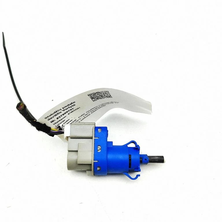 Brake pedal sensor switch 8T4T9G854AA
