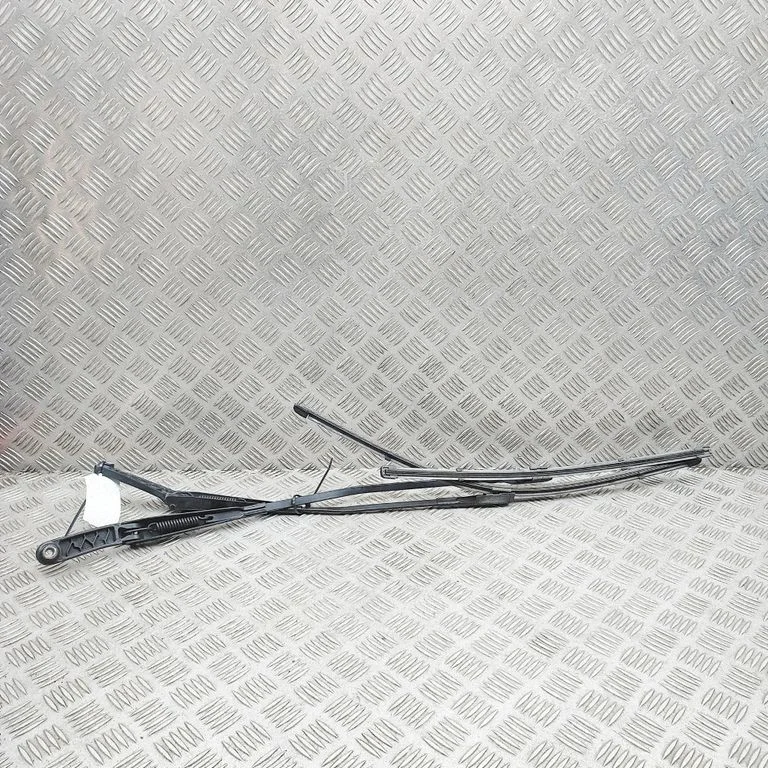 Windshield/front glass wiper blade 4G2955407D