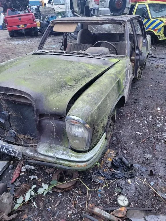 Mercedes-Benz 250-280