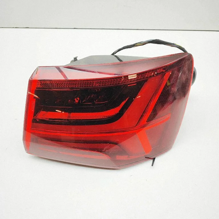 Rear/tail lights 4G9945096F