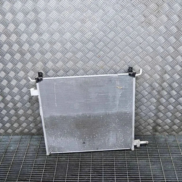 Dzesēšanas šķidruma radiators – Land Rover Range Rover Sport L494 (2013-)