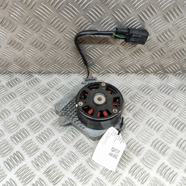 Electric radiator cooling fan – BMW 3 Series F30 F35 F31 (2012-2018)