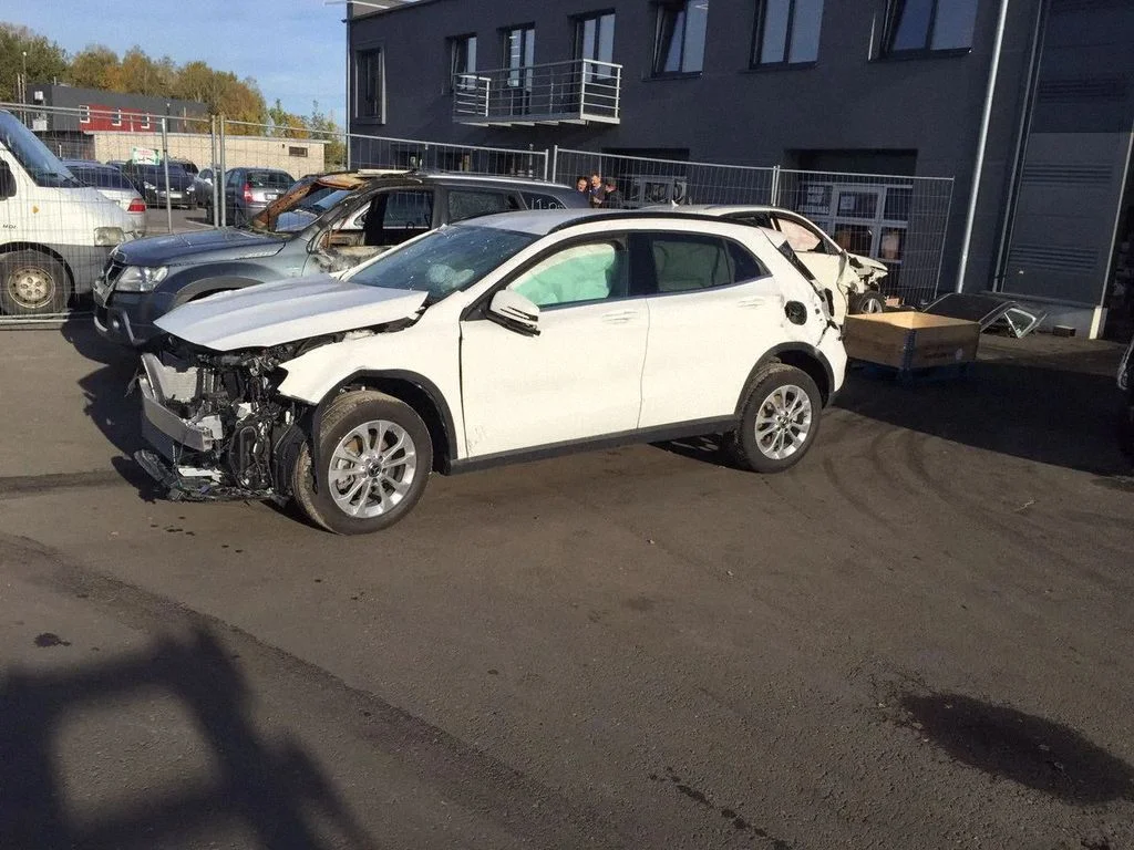 Mercedes-Benz GLA-class