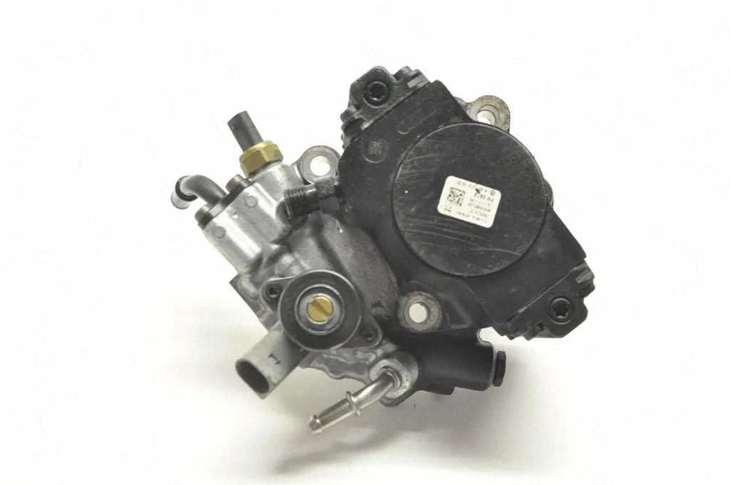 Fuel injection high pressure pump – Mercedes-Benz C-Class AMG W204 (2007-2014)