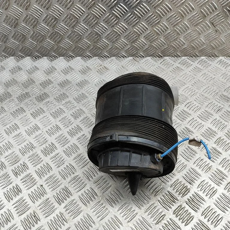 Tagumine õhkvedrustuse padi 4M0616002AK – Audi RS Q8 (2019-)