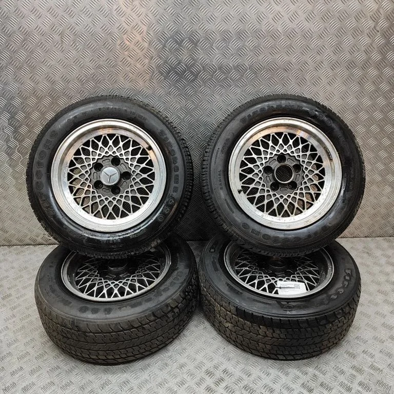 R15 lengvojo lydinio ratlankis (-iai)