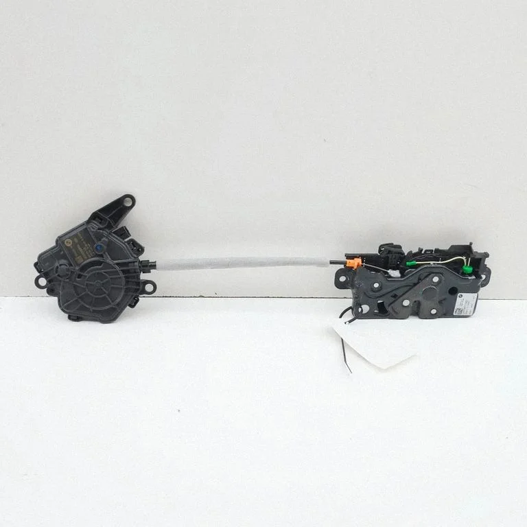 Tailgate/trunk/boot lock/catch/latch 5A058D9