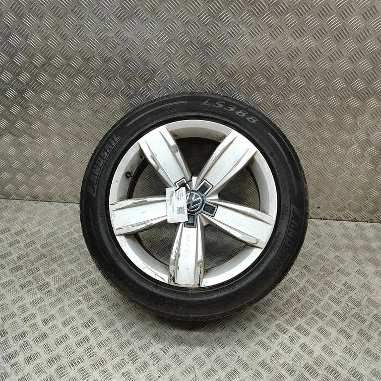 R17 vieglmetāla disks (-i) 3G0601025E