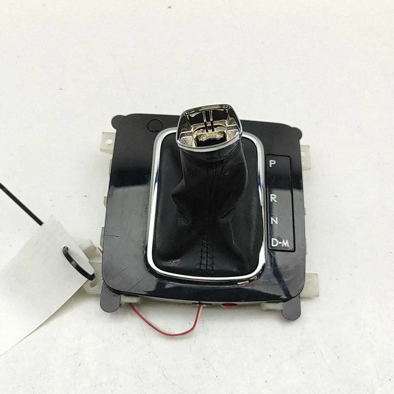 Pārnesumu pārslēga sviras apdare (plastmasas) 35180AL000