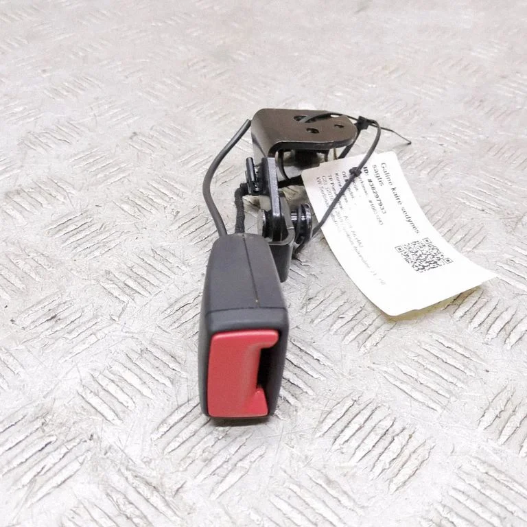 Aizmugurējās drošības jostas sprādze 4KD857740