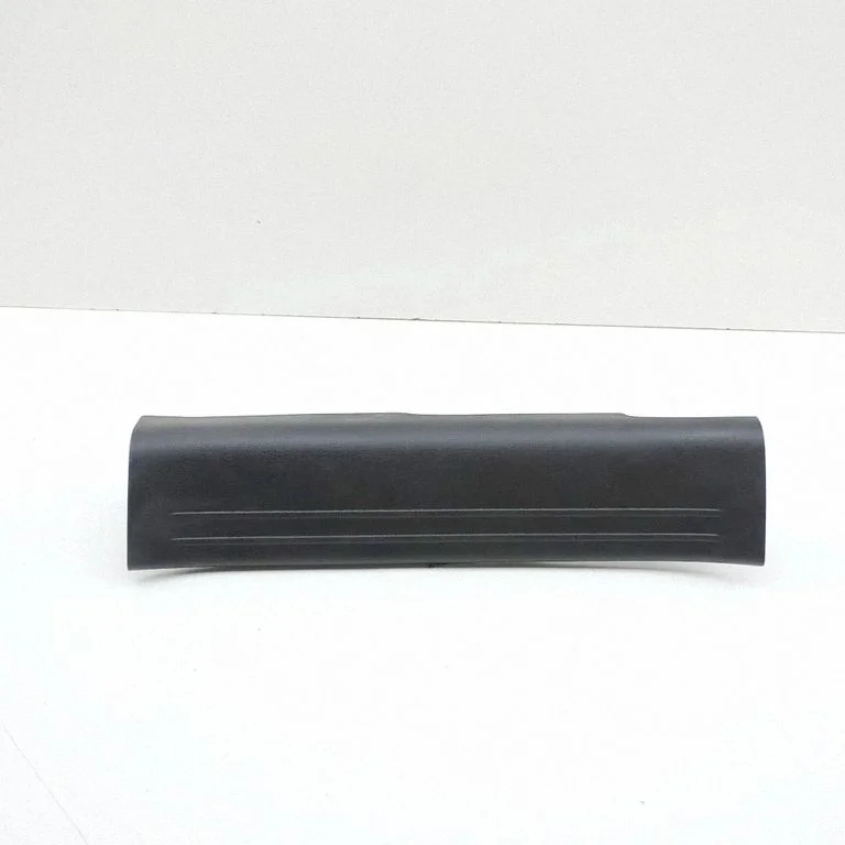 Aizmugurējā sliekšņa apdare (iekšējā) KBB368740