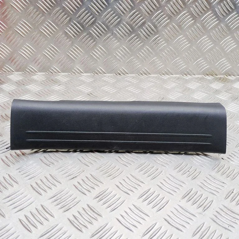 Aizmugurējā sliekšņa apdare (iekšējā) KBB368730
