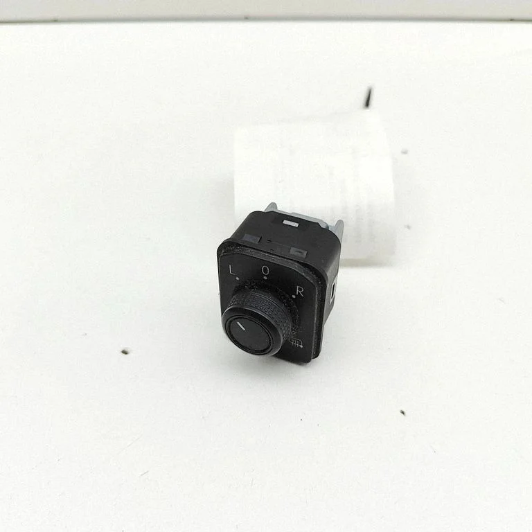 Spoguļu slēdzis 3G0959565B