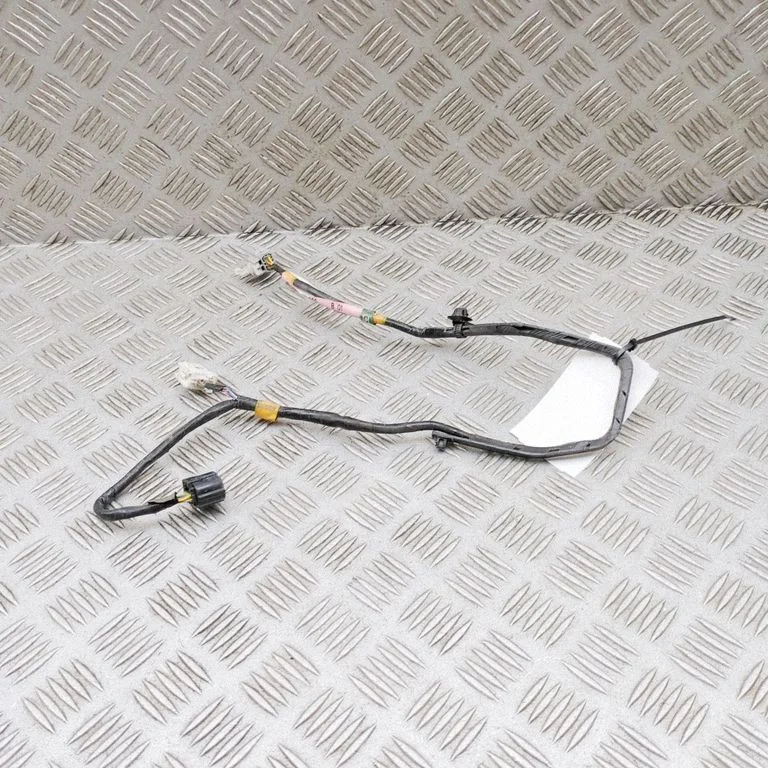 Tagaukse juhtmestik 8974630080 – Lexus GS 300 350 430 450H (2005-2012)