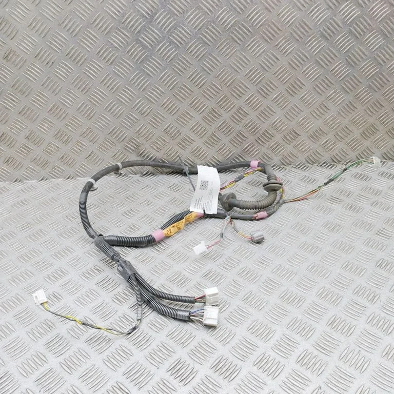 Tagaukse juhtmestik 8215430502 – Lexus GS 300 350 430 450H (2005-2012)