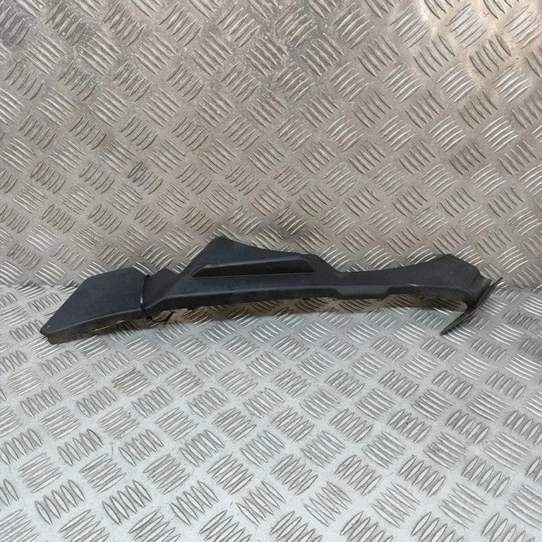 Esitule liist 4G8805285D – Audi A7 S7 4G (2011-2017)