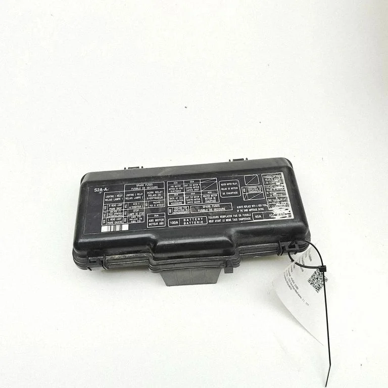 Fuse box cover 38254S2AA02