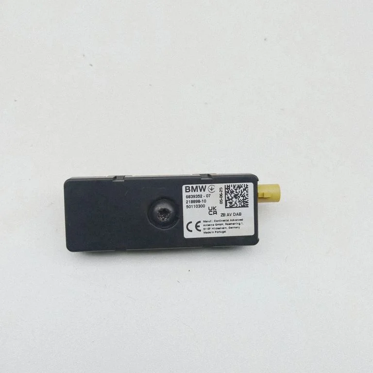 Aerial antenna amplifier 6839352