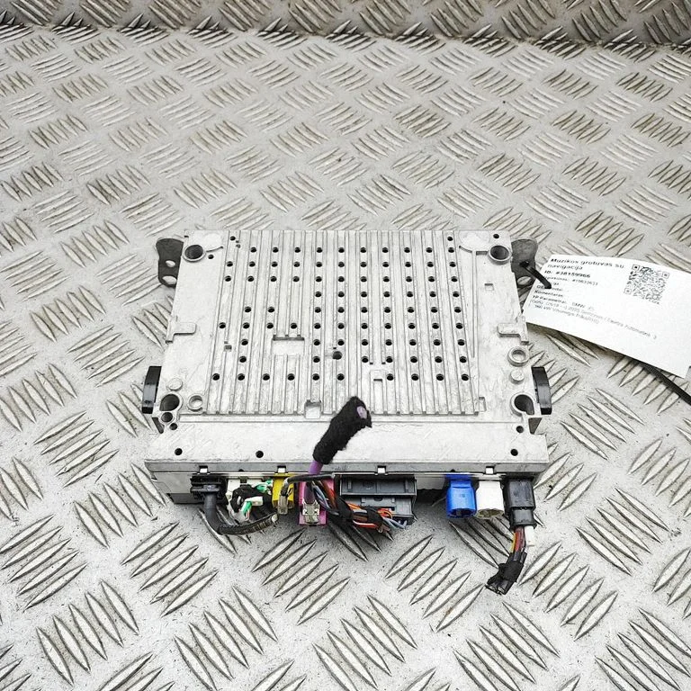 Radio/CD/DVD/GPS head unit 5B86C89
