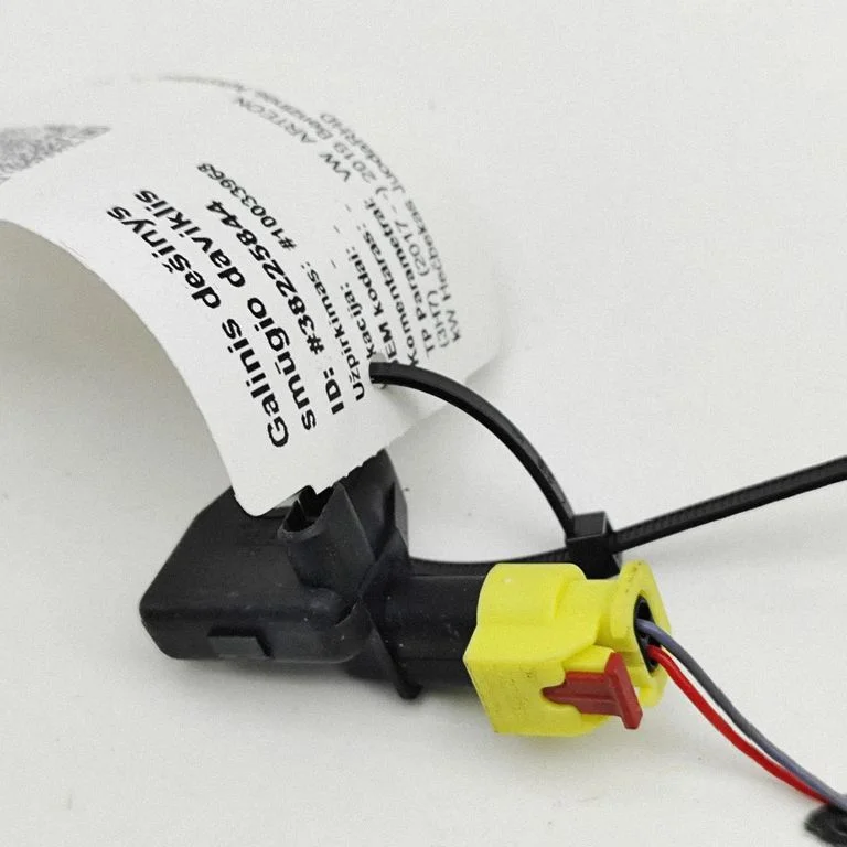 Czujnik zderzeniowy poduszek powietrznych 3Q0959351A