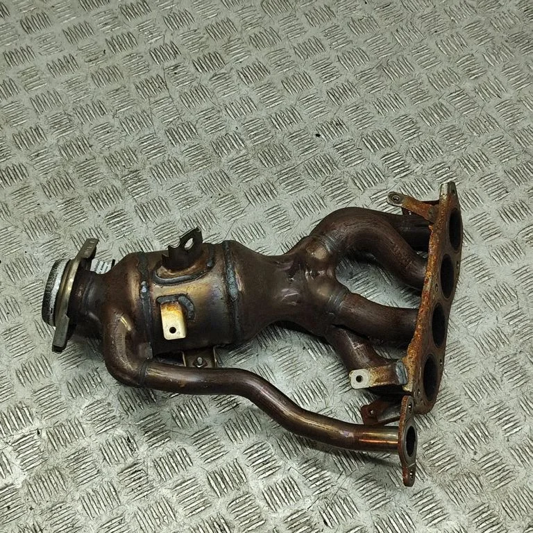 Exhaust manifold – Toyota Prius (XV60) (2023-)