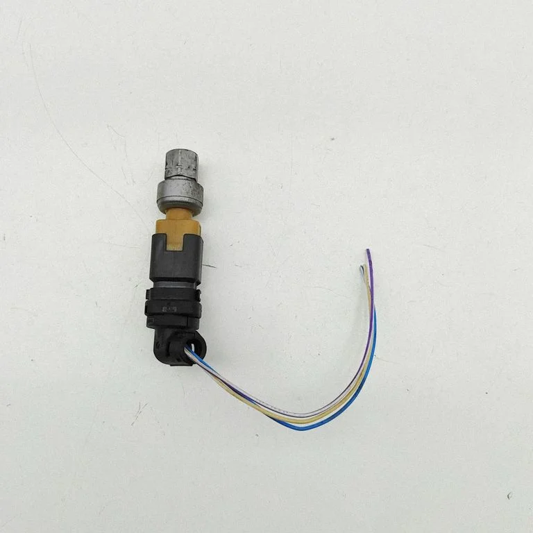 Czujnik ciśnienia klimatyzacji 82ACP3206