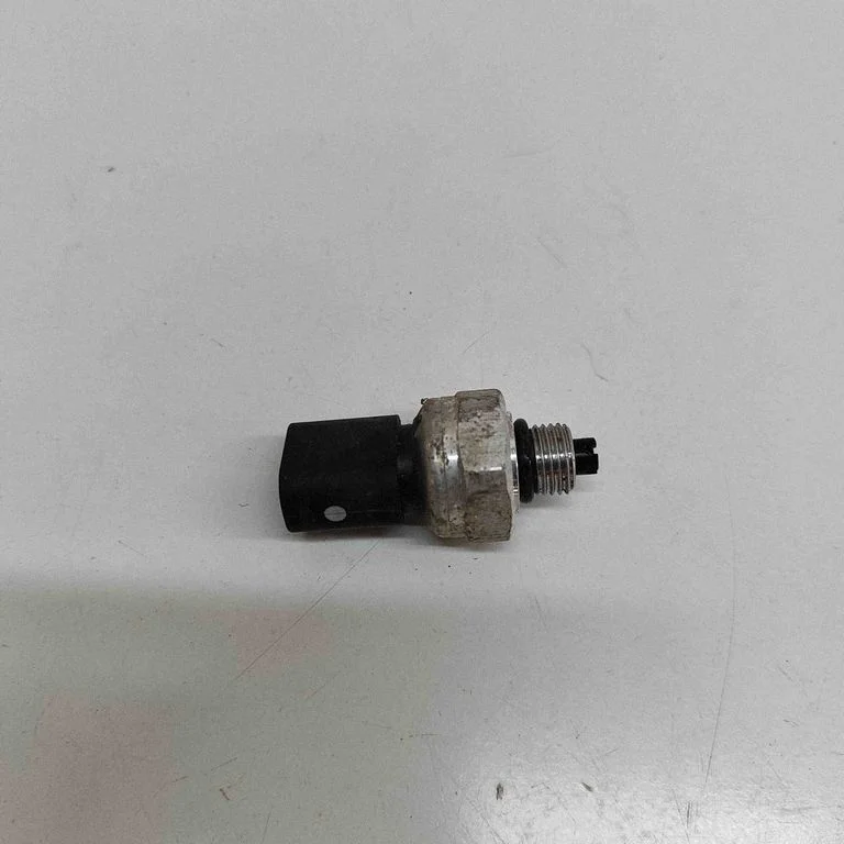 Kliimaseadme rõhuandur 97615GI000