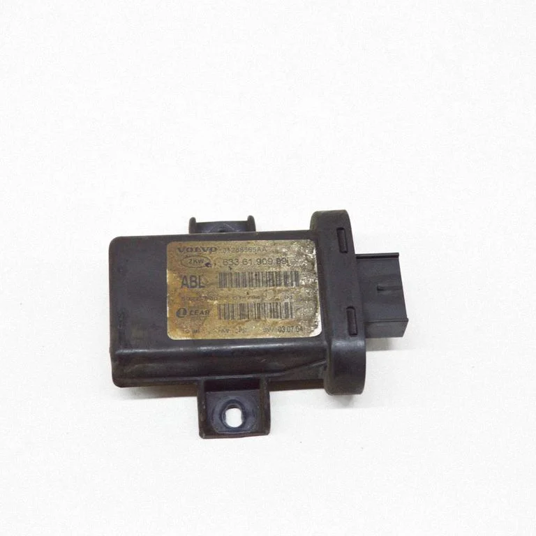 Tule plokk (ksenoonplokk) 6336190999J – Volvo XC70 (2008-2013)