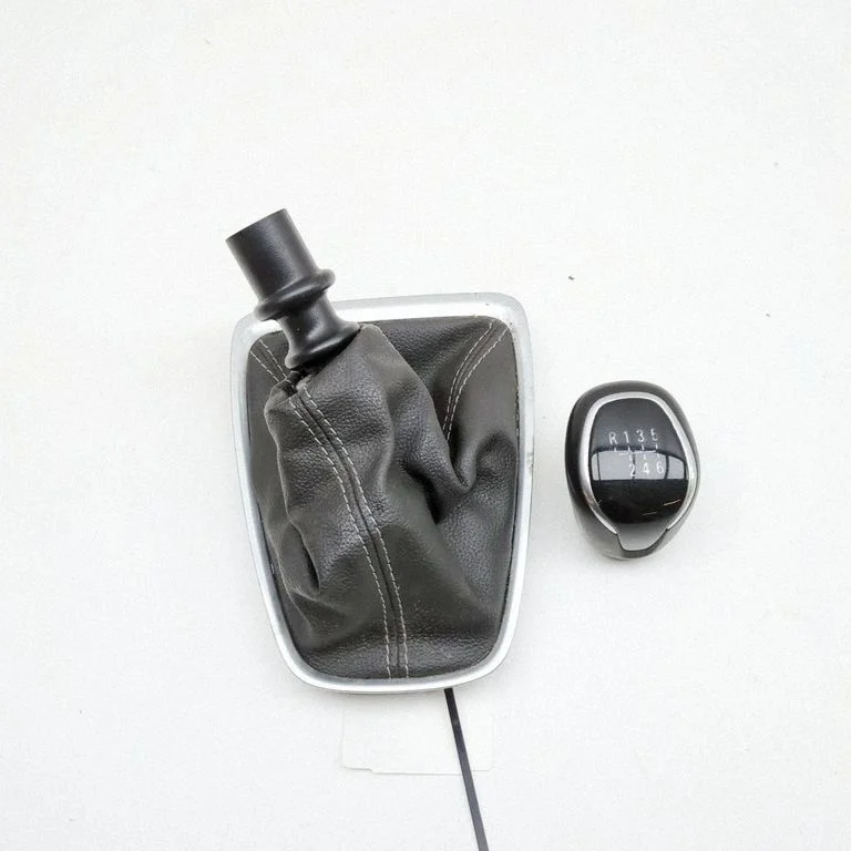 Gear lever shifter trim leather/knob – Opel Crossland X (2017-)