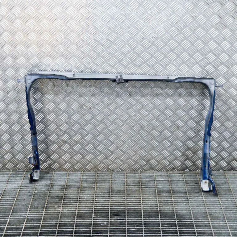 Radiatoru paneļa apakšējā daļa – Toyota Prius (XW30) (2009-2015)