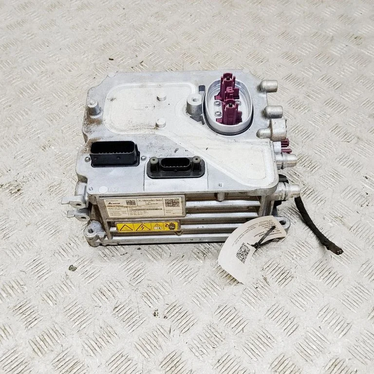 Invertors (sprieguma pārveidotājs) A0009013820