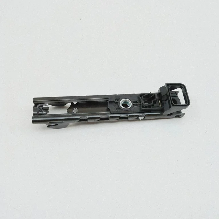 Seat belt adjustment rail 1068130C1C