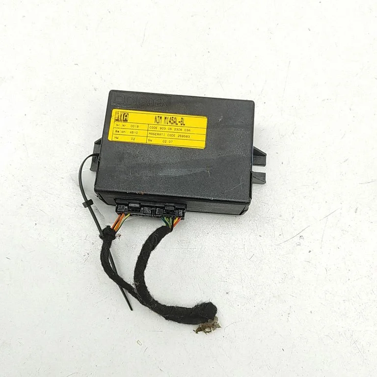 Pakeliamo stogo valdymo modulis