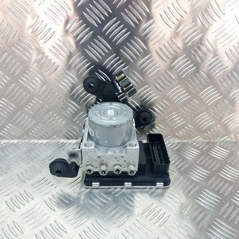 Pompa ABS – Volvo S90, V90 (2016-)
