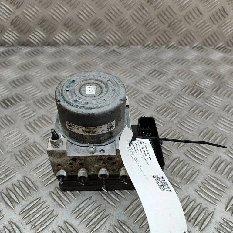 ABS-plokk 10022015514 – BMW i3 (2013-)