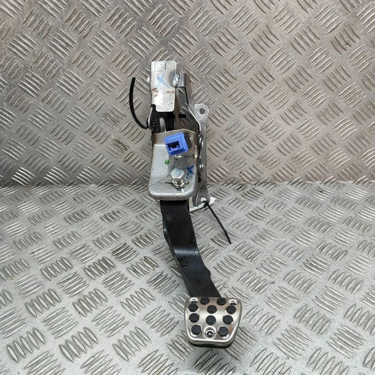 Piduripedaal 46600TBAL02