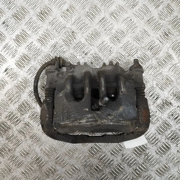 Zacisk hamulcowy przedni 410015708R – Renault Master III (2010-2024)