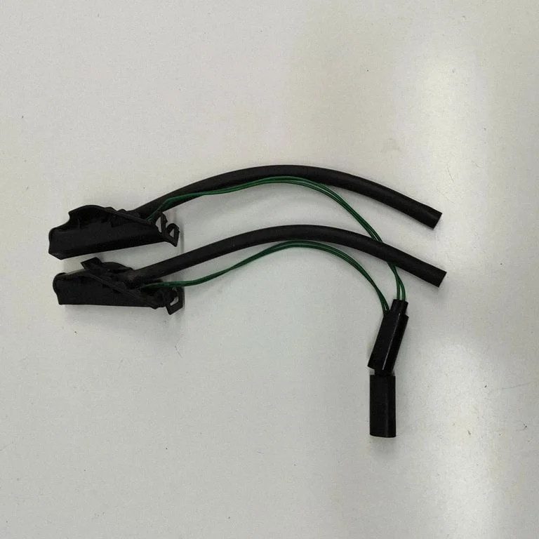 Priekšējā stikla logu šķidruma sprausla(-s) BJ3217666AC