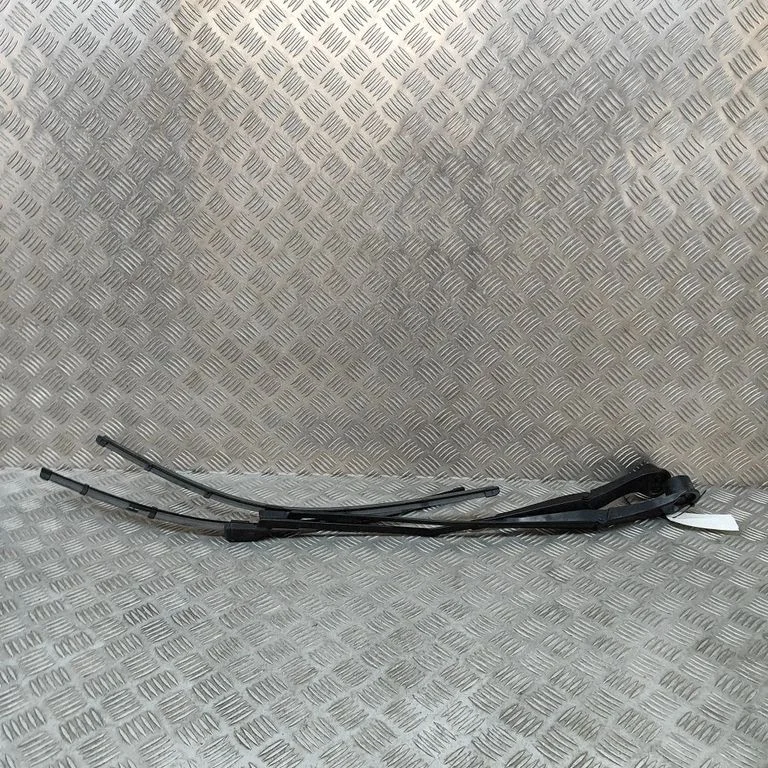 Priekšējā stikla tīrītājs BK2117526AC