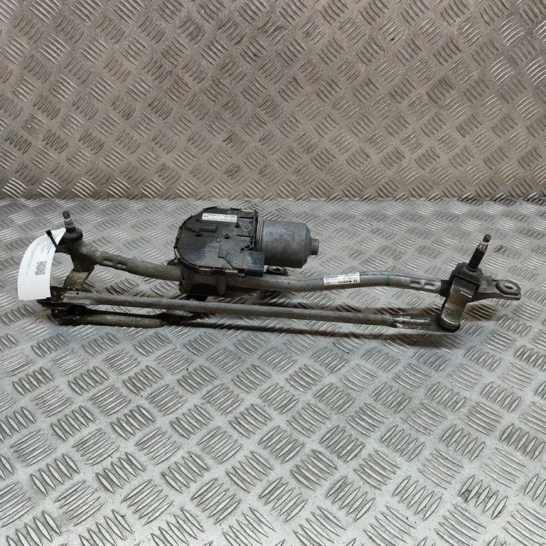 Tīrītāju mehānisma komplekts 4G1955023A