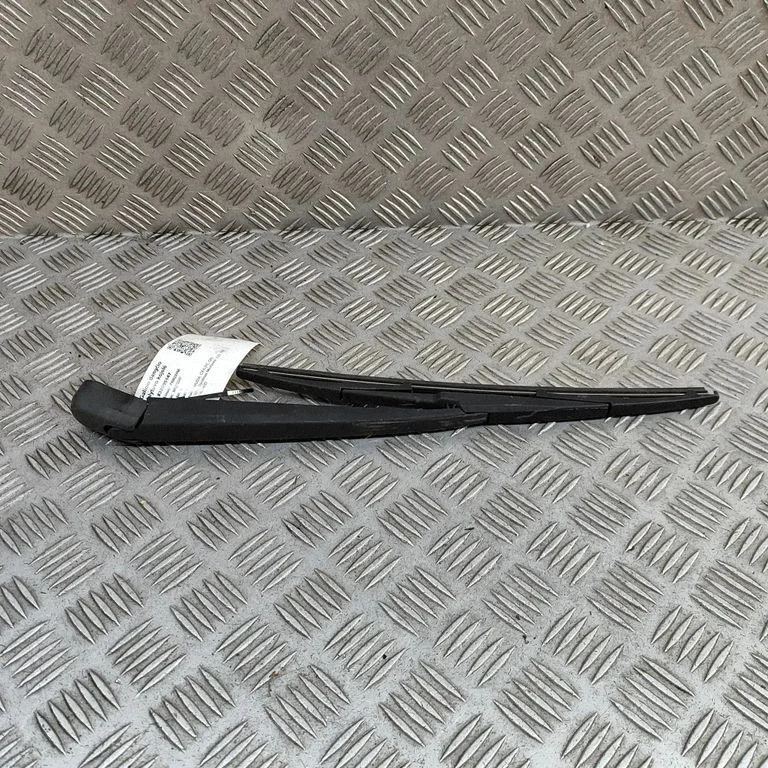 Aizmugurējā stikla tīrītāja svira L20667421