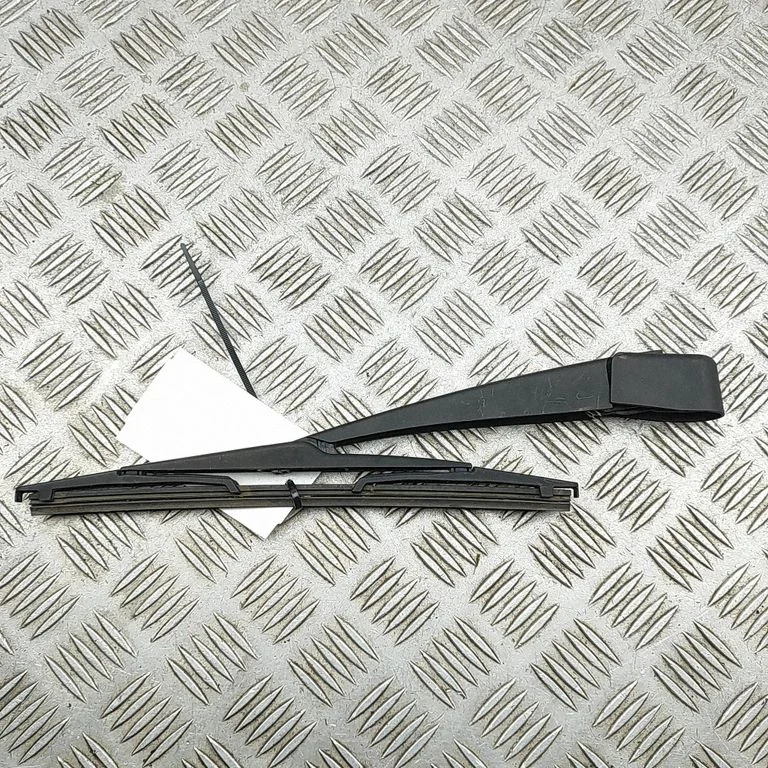Rear wiper blade arm – Peugeot 308 (2013-2021)
