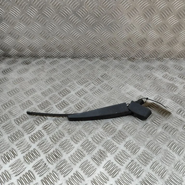 Aizmugurējā stikla tīrītāja svira 7407274