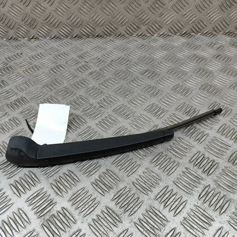 Rear wiper blade arm – Volkswagen e-Golf (2014-)