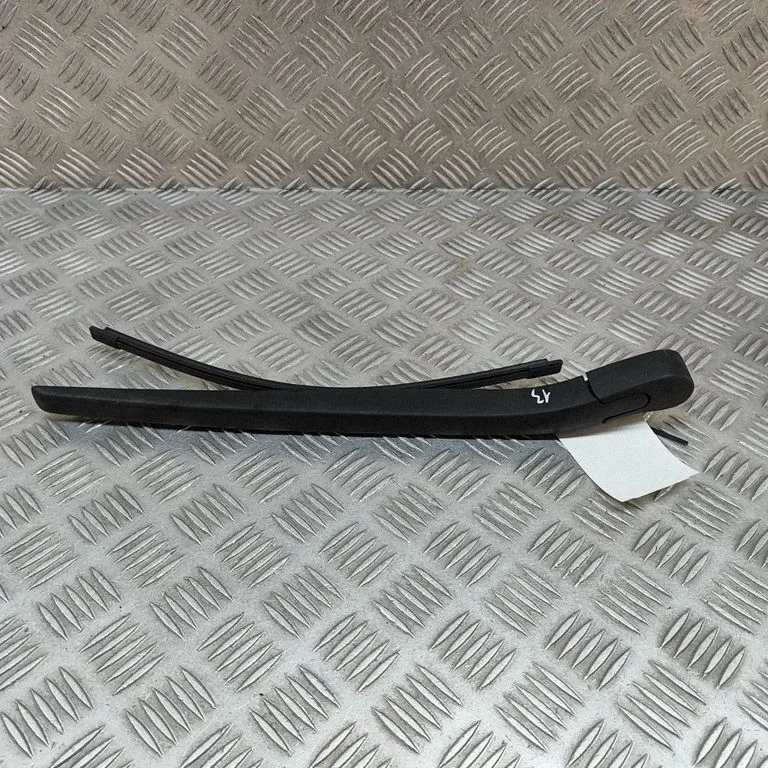 Aizmugurējā stikla tīrītāja svira 7207042