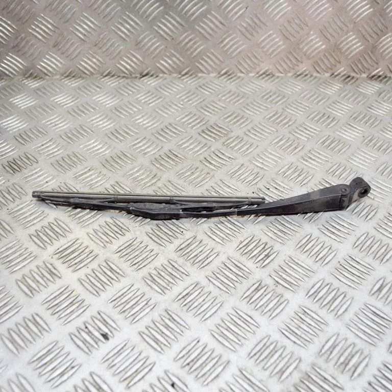 Aizmugurējā stikla tīrītāja svira BJ3217C403BC