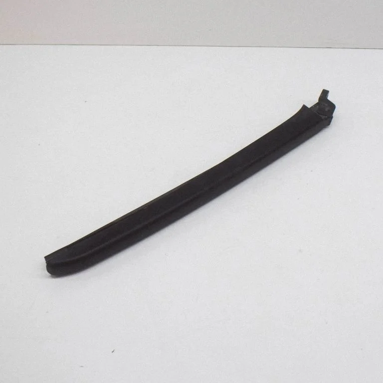 Rear wiper blade arm – Volvo V60 (2011-2013)